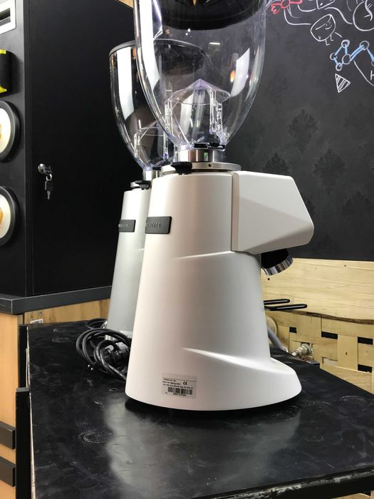 Нова кавомолка Fiorenzato F64E