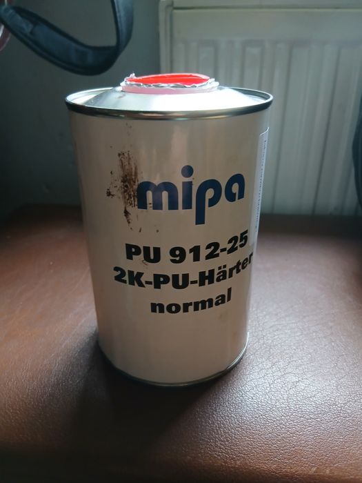 Lakier poliuretanowy