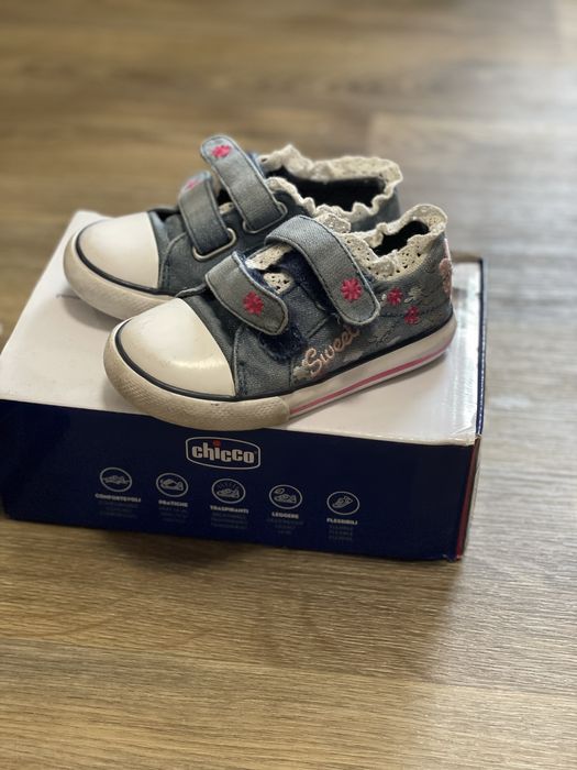 Лот Взуття  Chicco, кросівки, кеди,туфлі,21 -22 розмір, 13  14 см