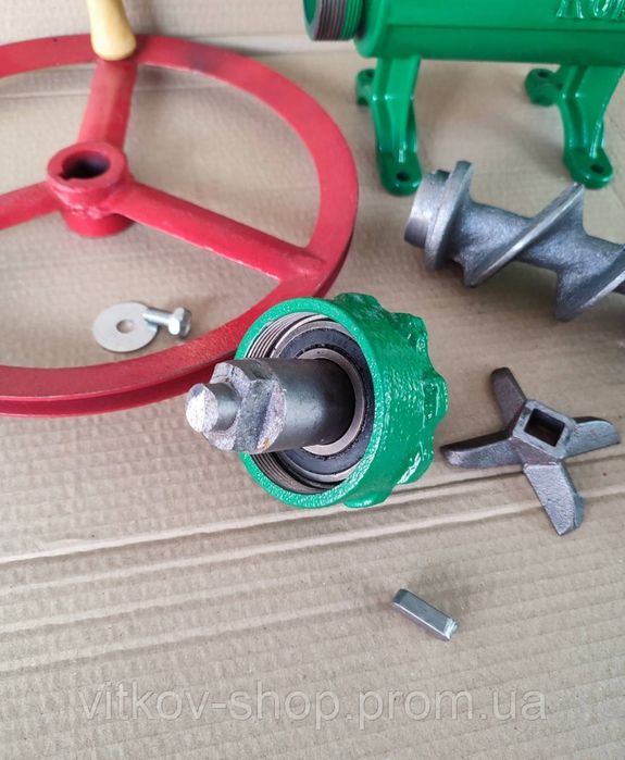 Мясорубка чугунная 32, мясорубка промишленная с шкивом под мотор 32