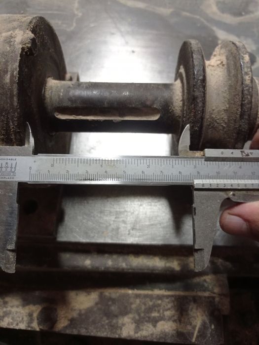 Wał do heblarki grubościówki wyrówniarki dwunożowy 50 cm