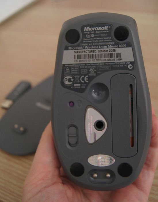 Microsoft Wireless Mouse 8000 with Charger64550855195138124