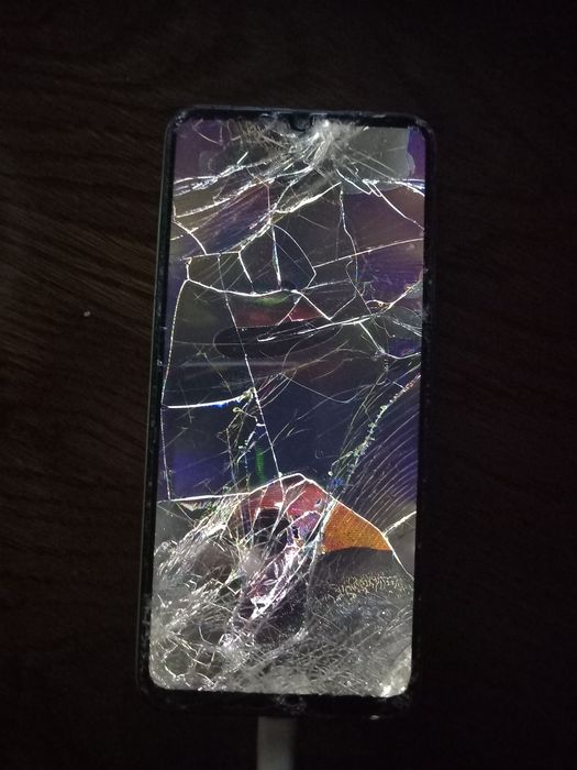 Продам телефон ZTE на запчастини