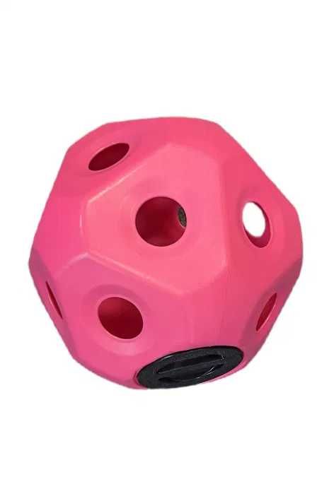 Piłka do zabawy dla koni