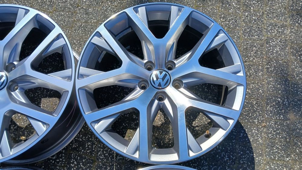 18" VW Passat All Track 5x112  8j et40 B7 B6 B8  Tiguan Golf - Idealne