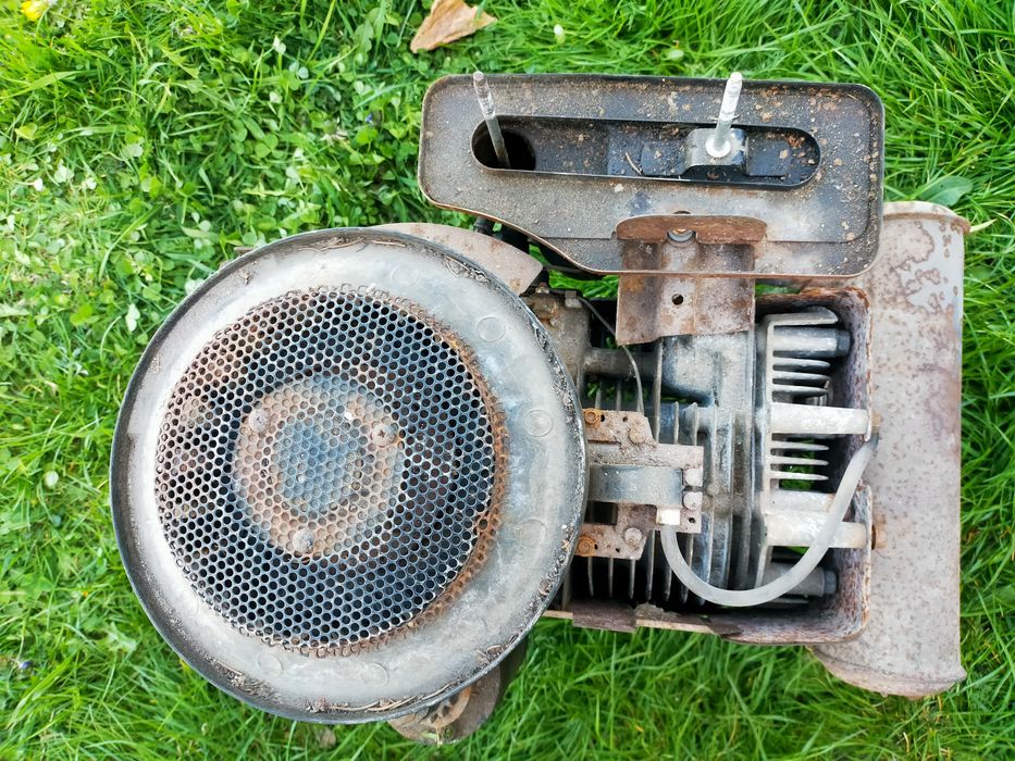 Silnik 12hp do remontu lub na części