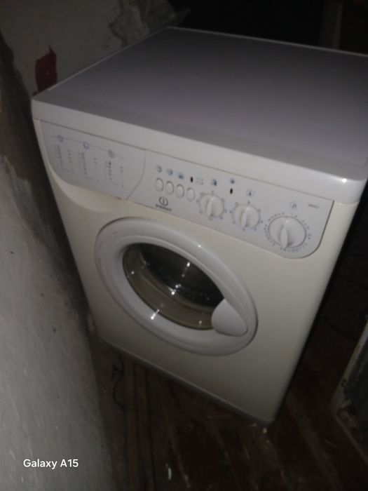 Продам пральну стіральну машинку автомат в гарному стані