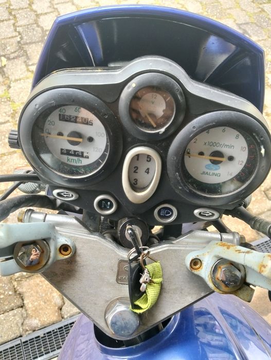 Vendo mota e 125