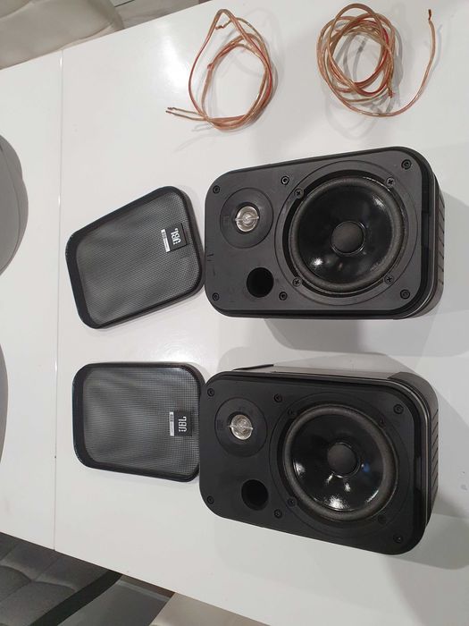 Głośniki JBL Control One