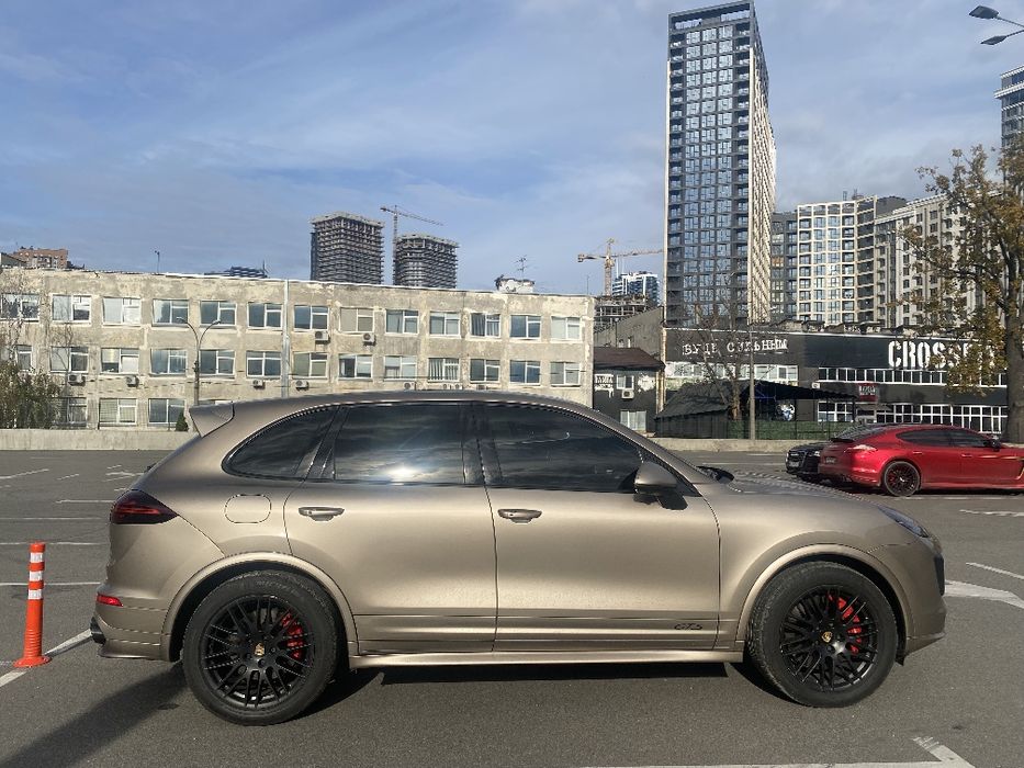 Porsche Cayenne GTS
