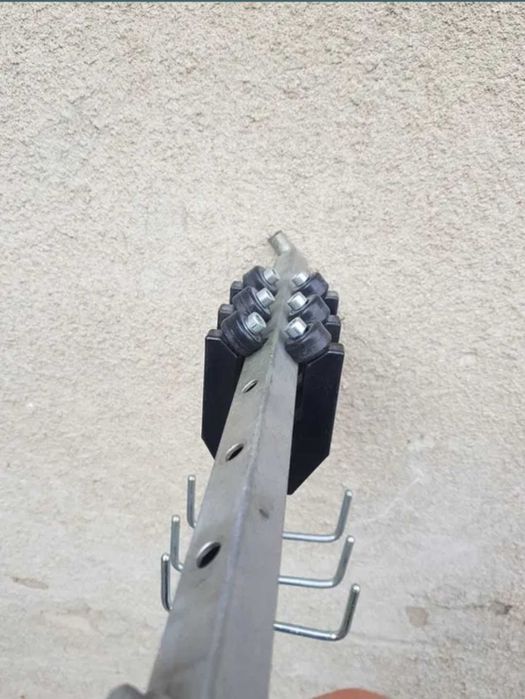 Вешалка на роликах , вешалки на роликах вішаки передвижные крючки