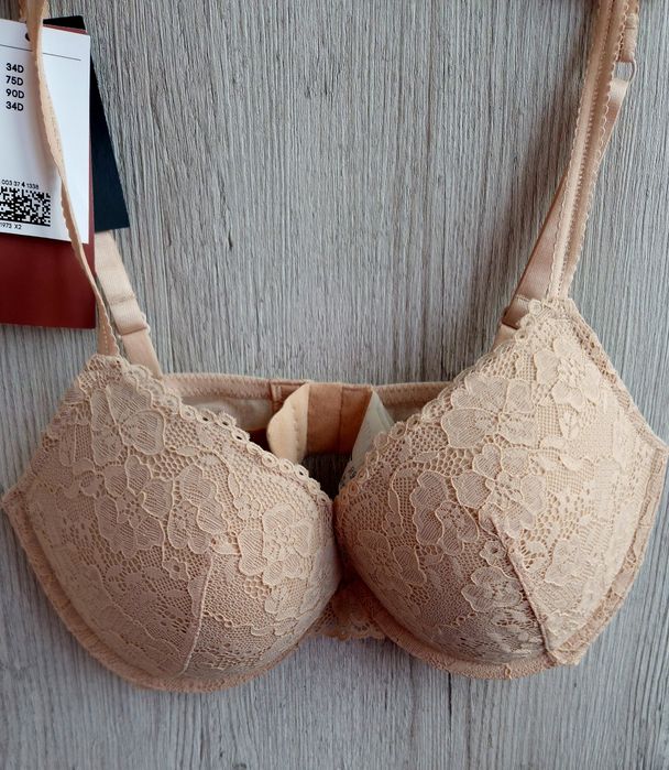 Бюстгальтер фірми Hm Push up