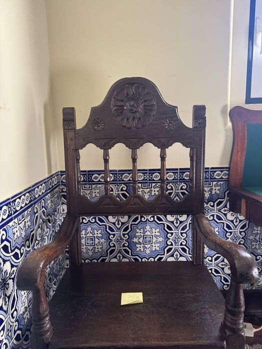 Par de cadeiroes em madeira vintade