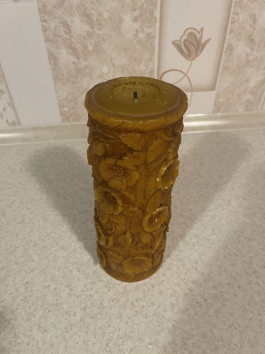 Натуральна воскова свічка. Свічка циліндр. Німеччина.