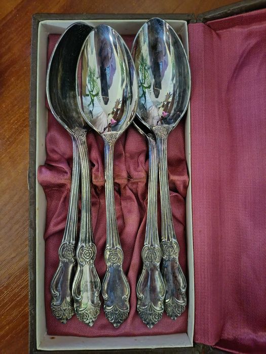 Набір столових мельхіорових (МНЦ) ложок періоду СРСР, знак якості