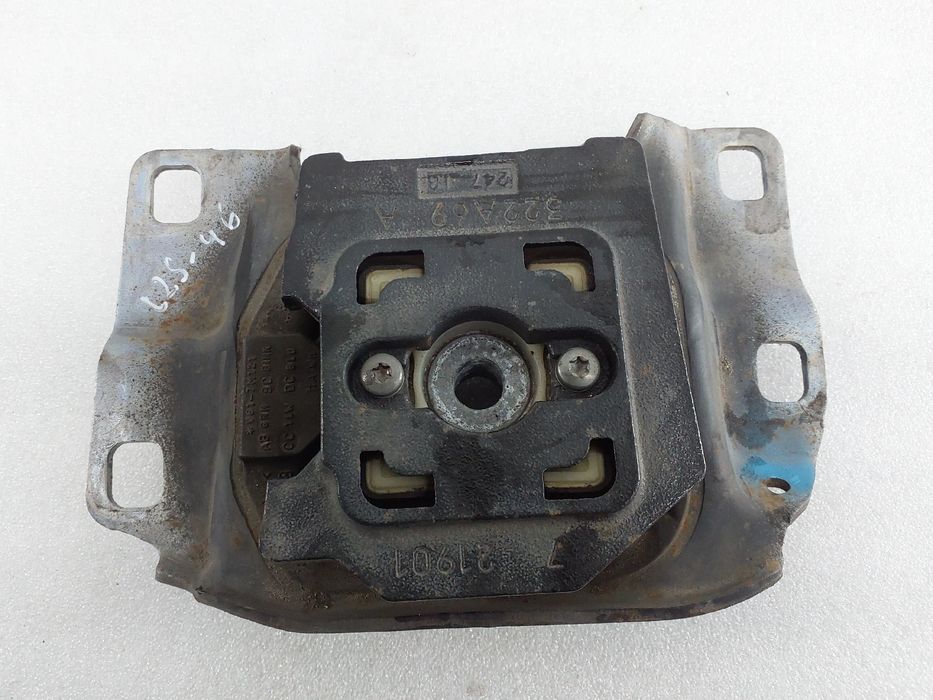 Apoio da caixa FORD Focus III