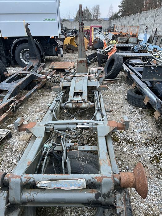 Urzadzenie hakowe 2sztuki z podporą