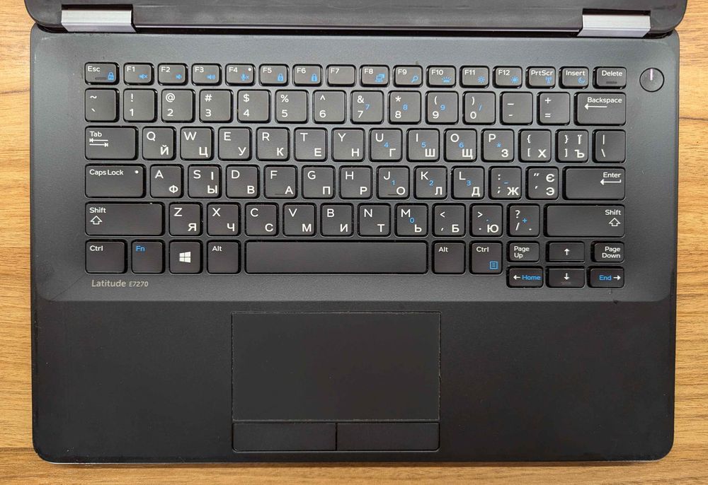 2341/Dell Latitude E7270/12,5"/Intel I5-6300U/240 GB SSD/RAM 8 GB/