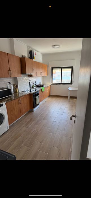 Quartos para alugar em amora