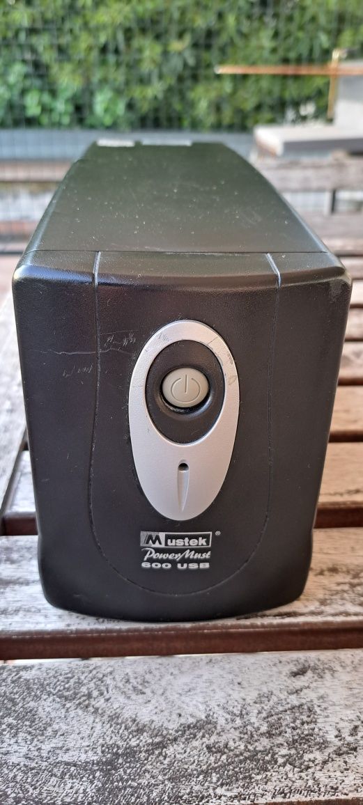 UPS MUSTEK 600 USB Estrela • OLX Portugal