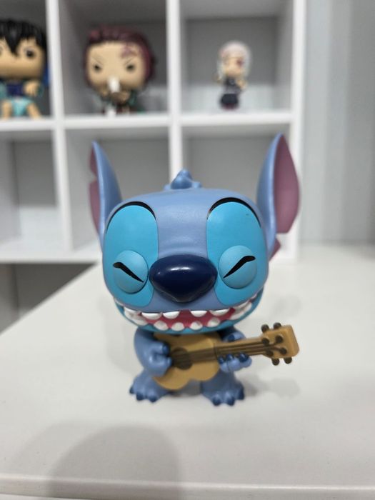 Figurka funko pop Stitch with ukulele 1044