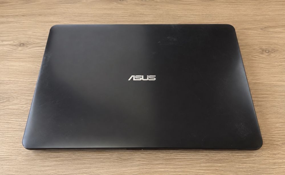 Portátil ASUS X555QG – Bom Estado