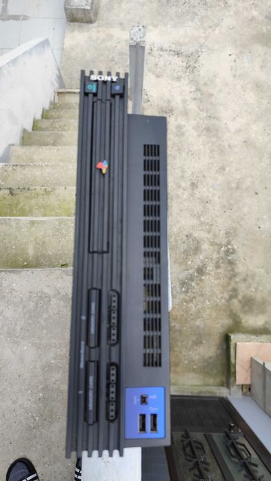 Playstation 2 - Sony