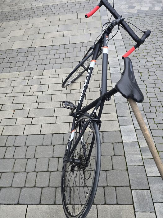 Rower szosowy BTWIN TRIBAN 500