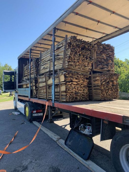 Дубові Дрова Дешево, дуб з доставкою по Броварах, Дрова доставка Київ