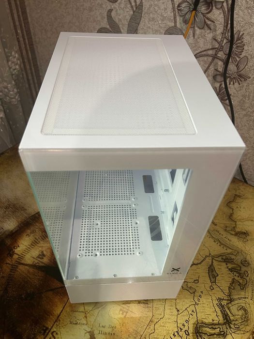 Корпус акваріум для ПК загартоване скло білий mATX mini-ITX