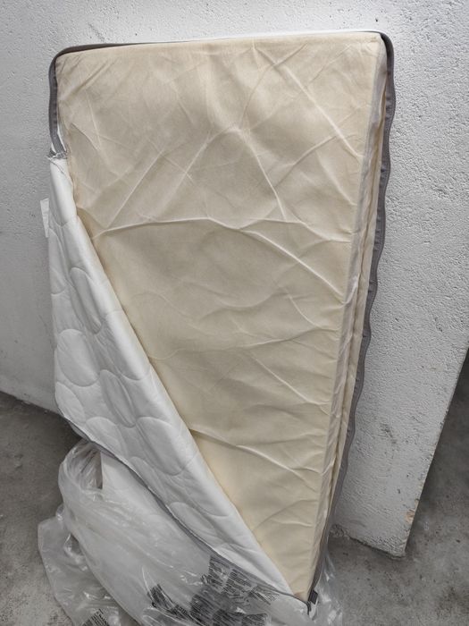 Colchão berço IKEA 1,20X0,60m - capa lavável