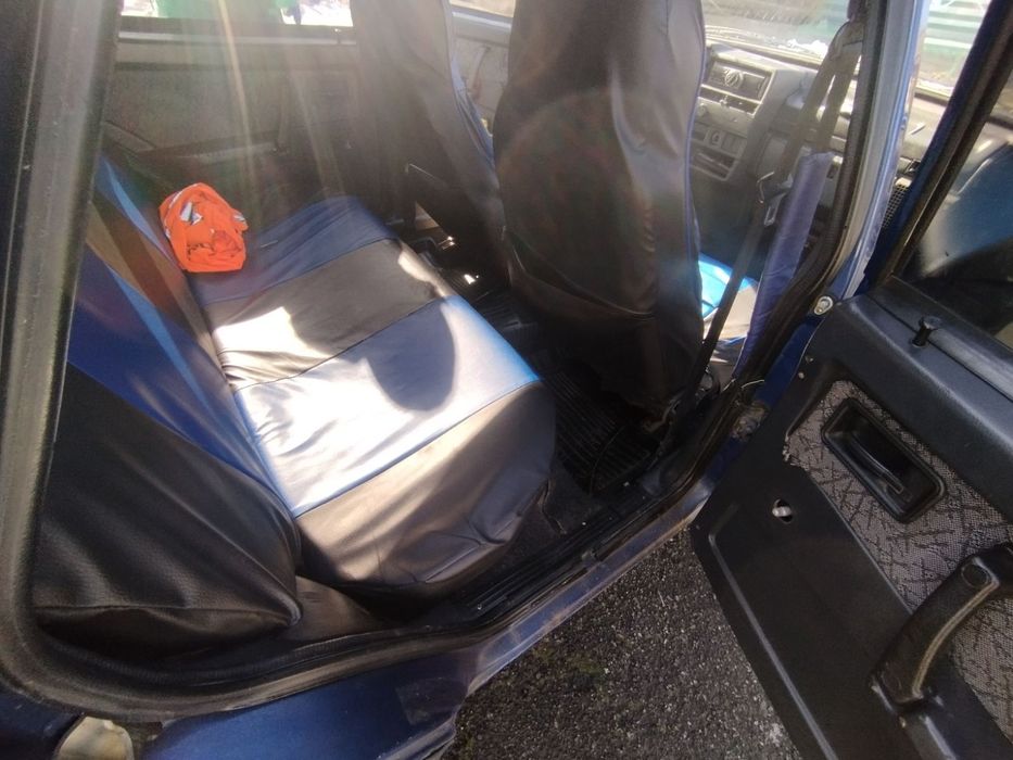 Автомобіль ваз 21099