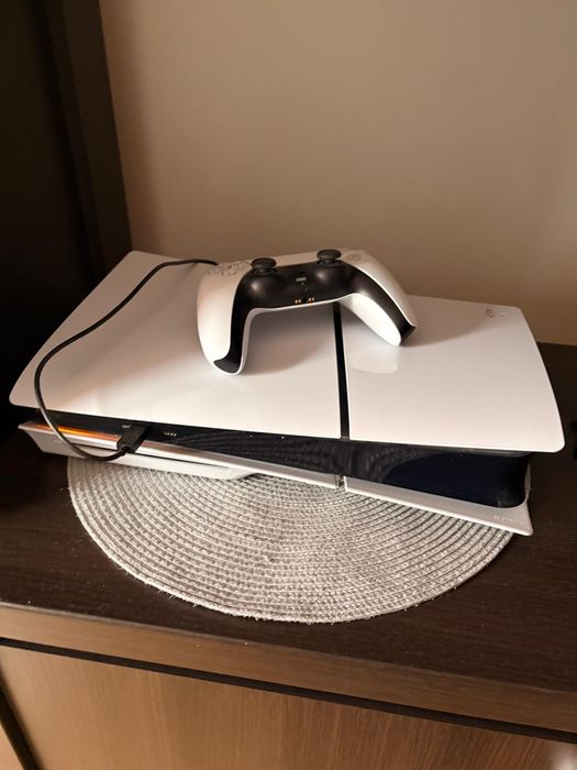 Zamienie z coa ps portal z doplatą konsole ps5 slim z napędem Itb. Ewentualnie sprzedam