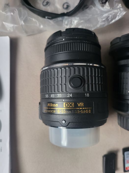 Nikon D5200 + 3 obiektywy + akcesoria, bardzo niski przebieg