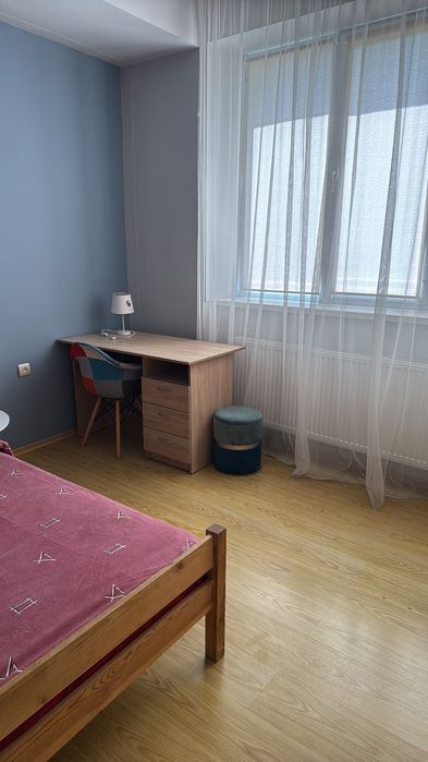 СВІТЛО Є.Центр міста.Біля басейну Карпатія.Подобово.Чудова затишна дво