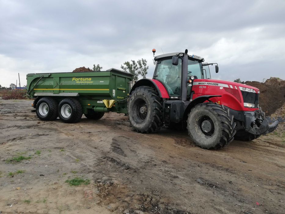Usługi transportowe ziemia gruz piasek ciągnik rolniczy