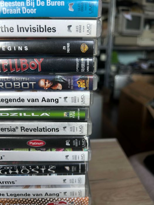 Zestaw gier PSP + filmy UMD 24 szt. – Ratchet & Clank, Indiana Jones, Burnout