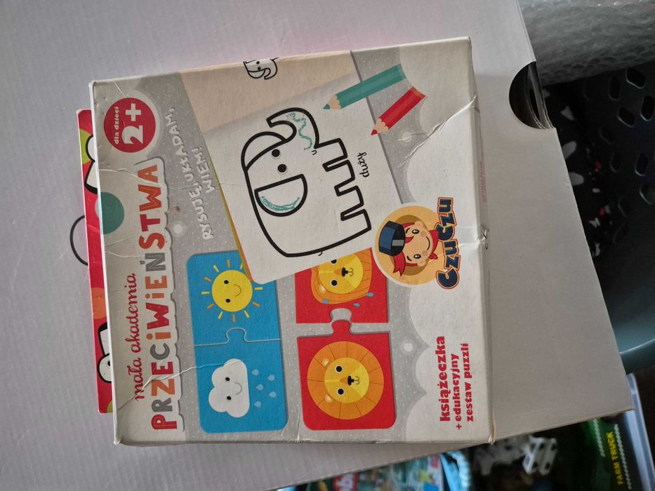 Mała akademia przeciwieństwa