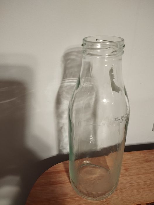 Puste szklane butelki 0.5l