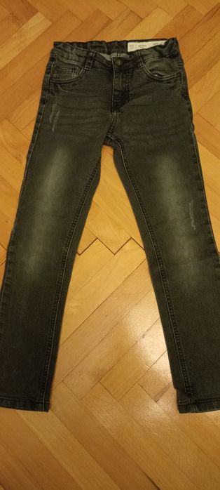 Spodnie chłopięce jeansowe 140 cm