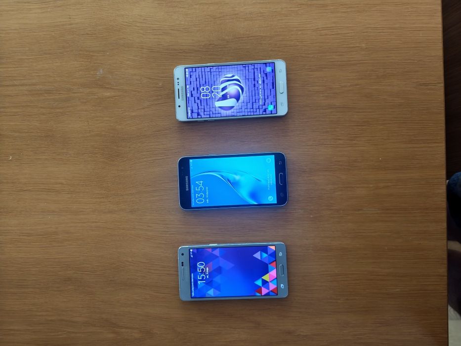 Samsung Galaxy j32016 sm-j320f,