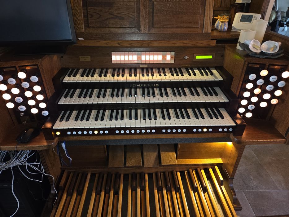 Organy kościelne Johannus REMBRANDT 300