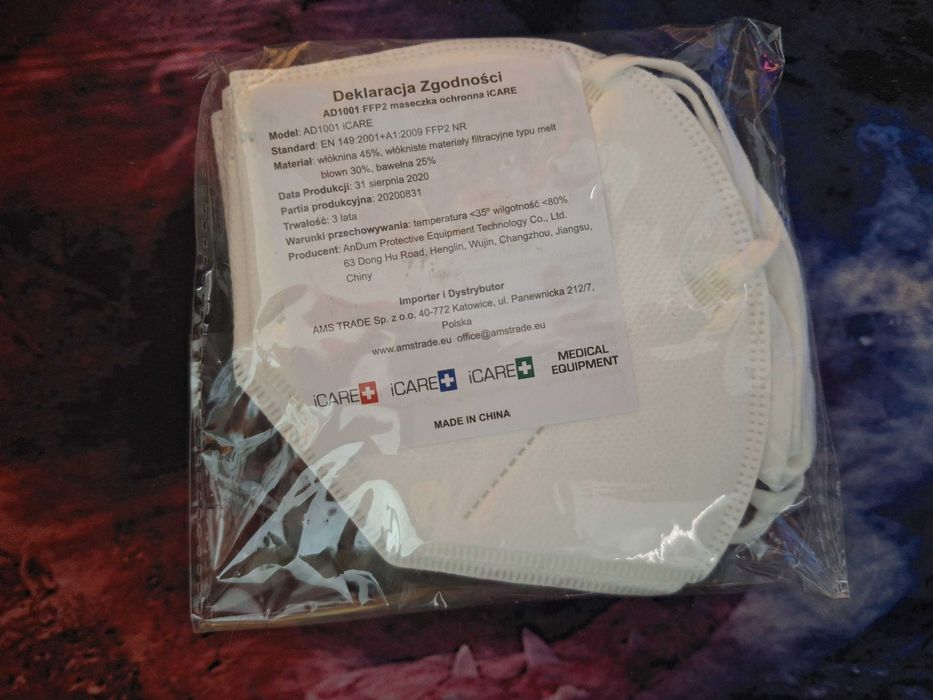 Maseczki jednorazowe 70 szt.