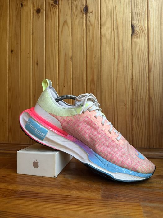 Кроссовки Nike ZoomX Invincible Run Flyknit 3