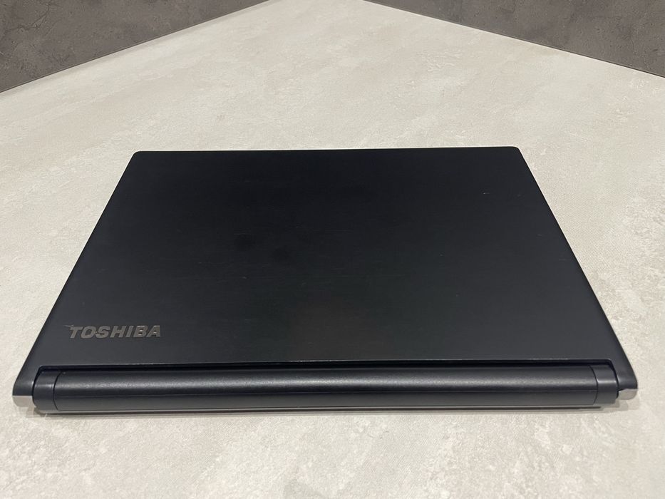 Ноутбук Toshiba A30-C-161 13"/8GB RAM/128GB SSD/ i5-6200U! D1007