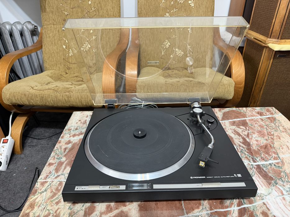Gramofon Pioneer PL-200x