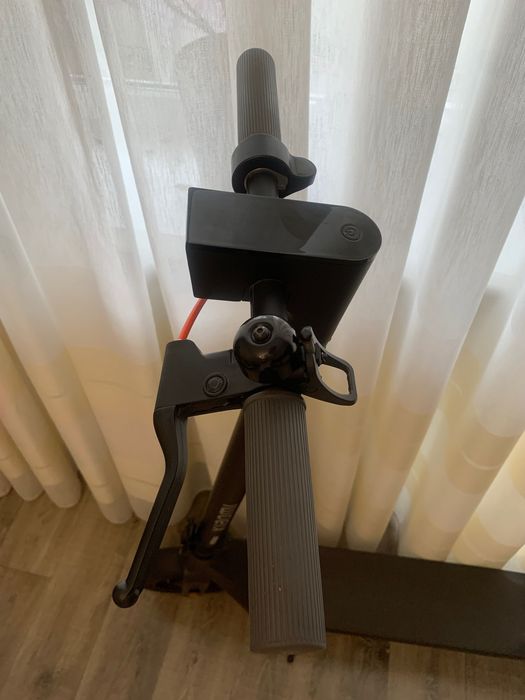 Електро самокат XIAOMI Electric Scooter 4Lite
