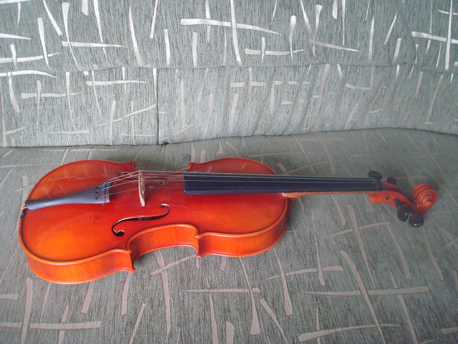 Продам скрипку 4/4 (Германия)