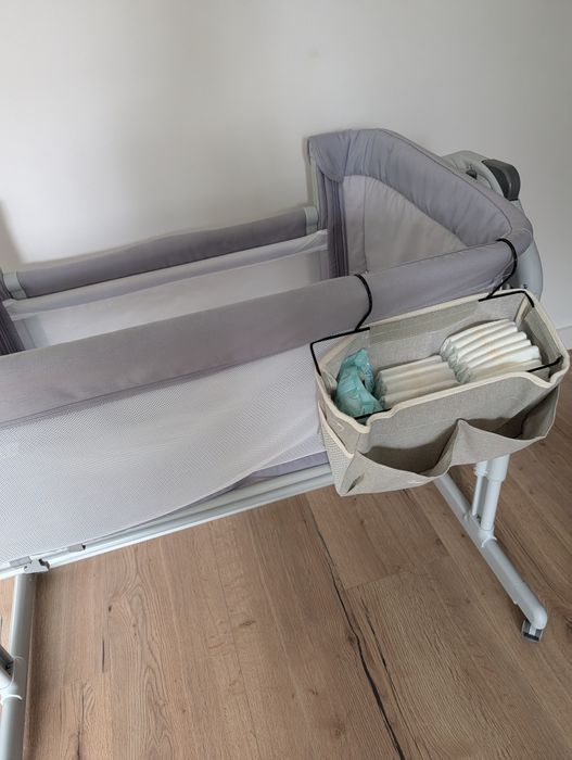 Łóżeczko dostawka chicco next to me mag