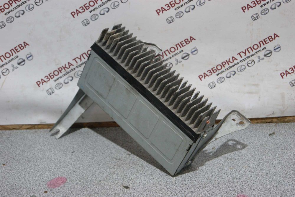 Усилитель звука Lexus RX400h 2003-2008